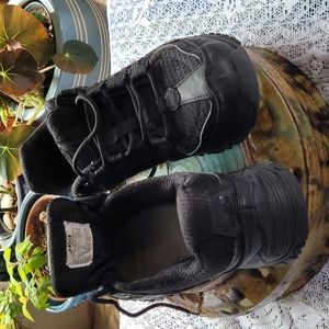 Womens shoes  size 9M